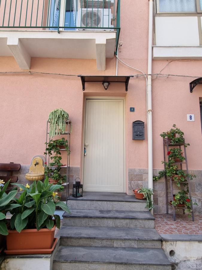 Suite 53 Aci Trezza Exteriér fotografie